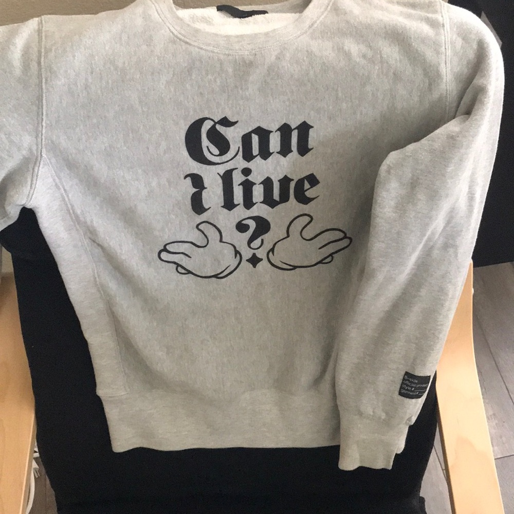 Can I live sweater